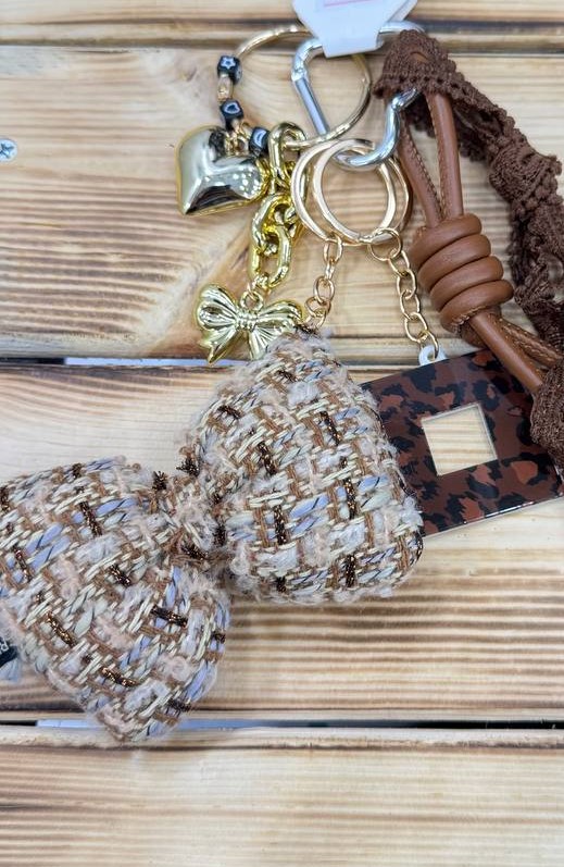 چارم بگ مدل پاپیون شنل